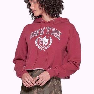 Garnet New York Cropped Hoodie